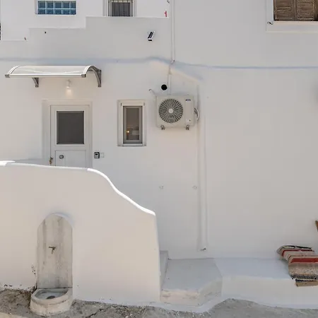 Holiday home White Luxurious I