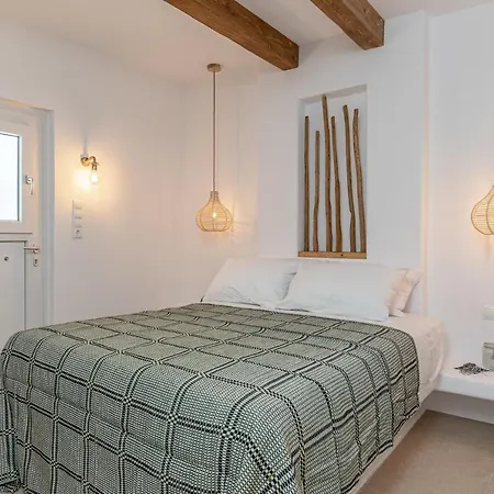 Holiday home White Luxurious I